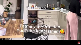 Fatma ile Her Telden ifşa Türbanlı Milf Youtube Katıl İfşa Videoları Part 61 Posteri